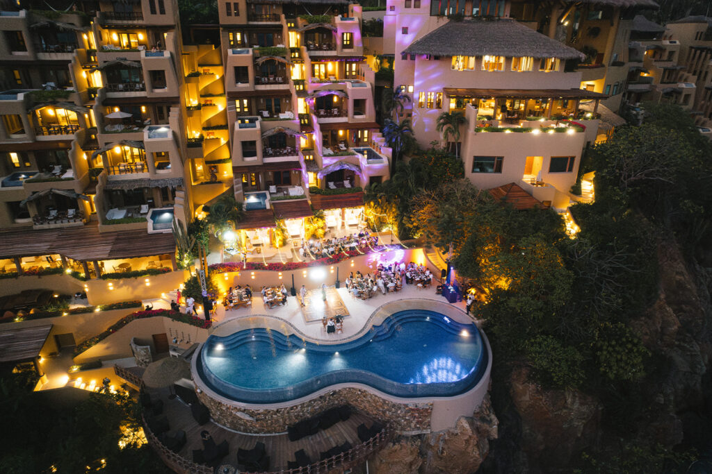 Night view of Cala de Mar during Nayeli and Alejandro's wedding